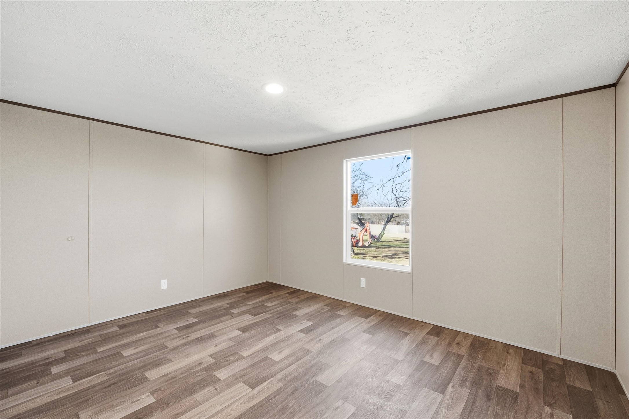 618 E 6th Street A