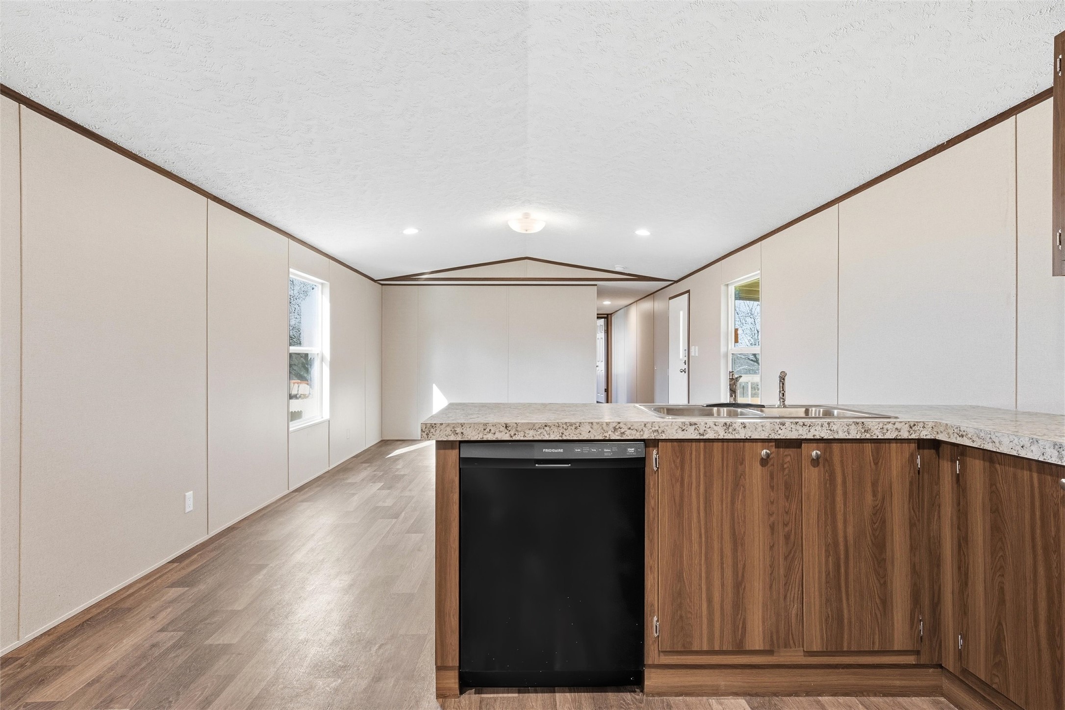 618 E 6th Street A