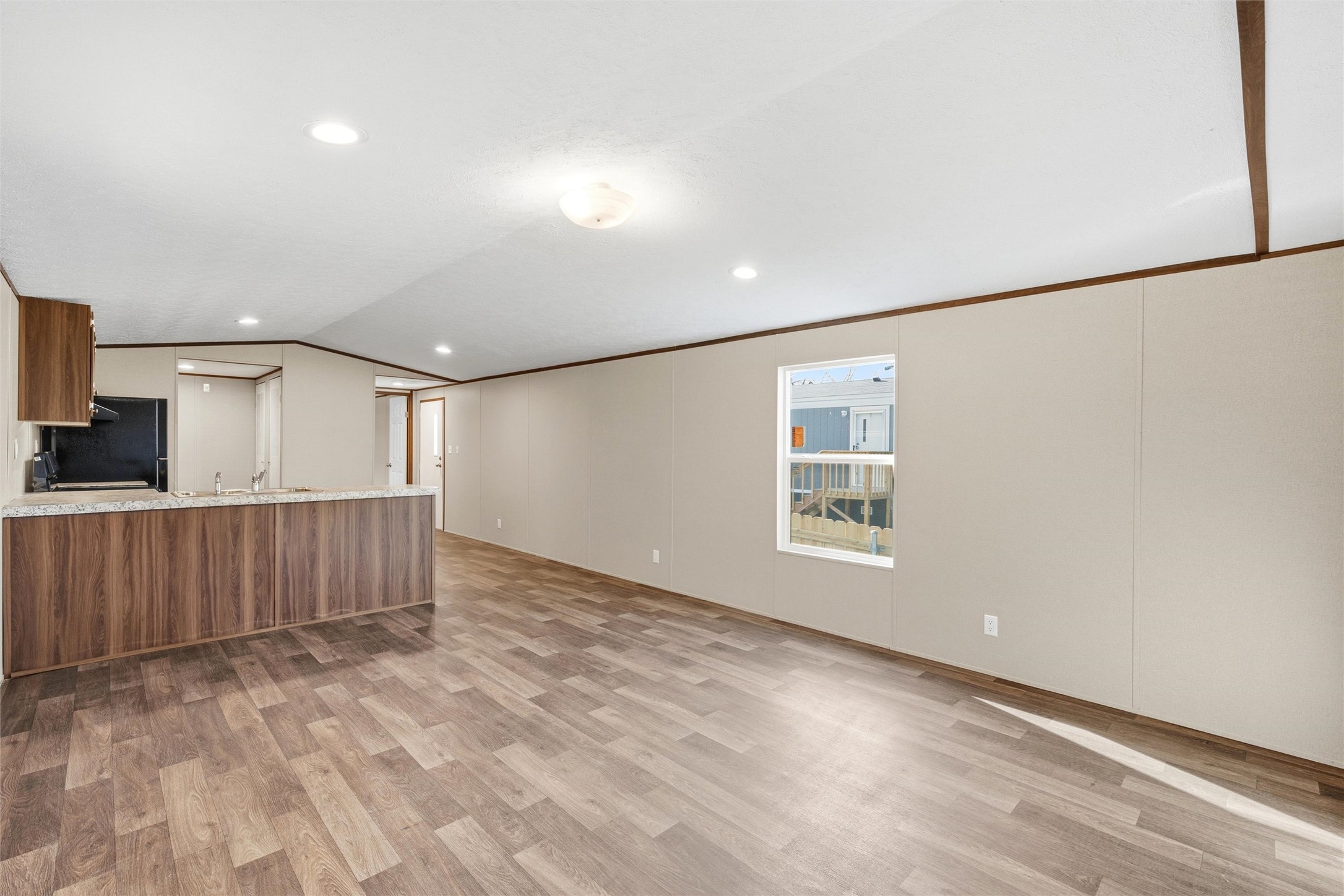 618 E 6th Street A