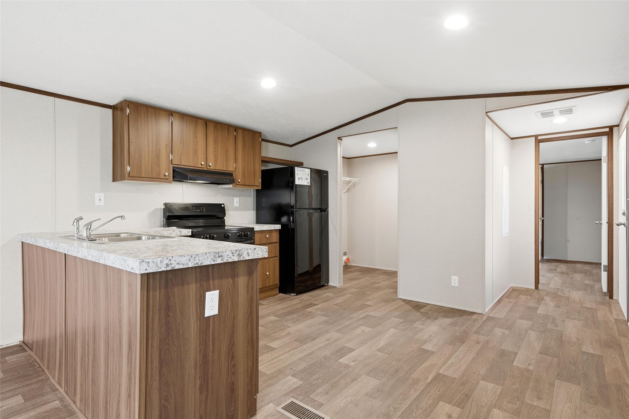 618 E 6th Street A