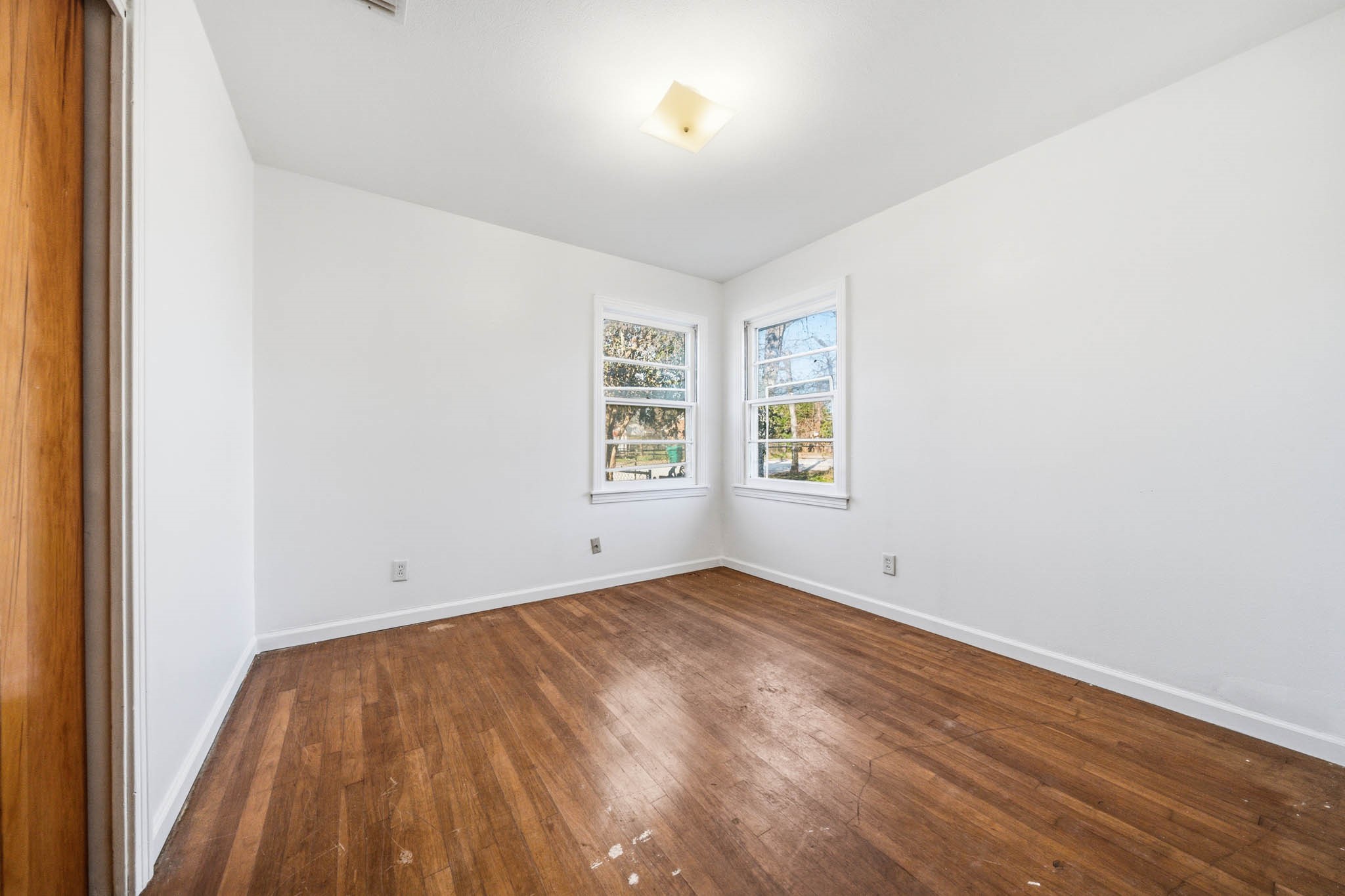 1205 W 10th Street