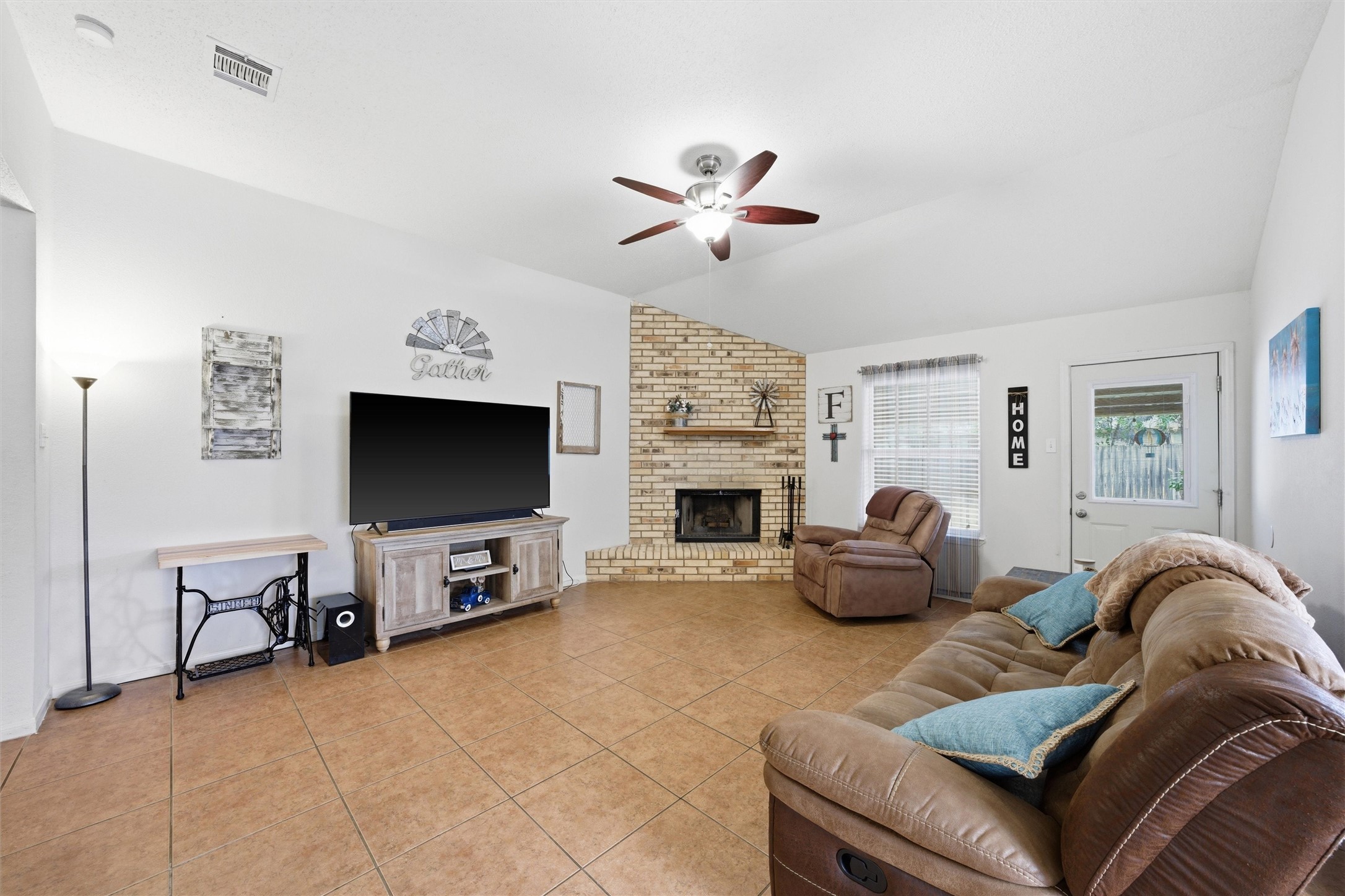 6605 Emerald Drive
