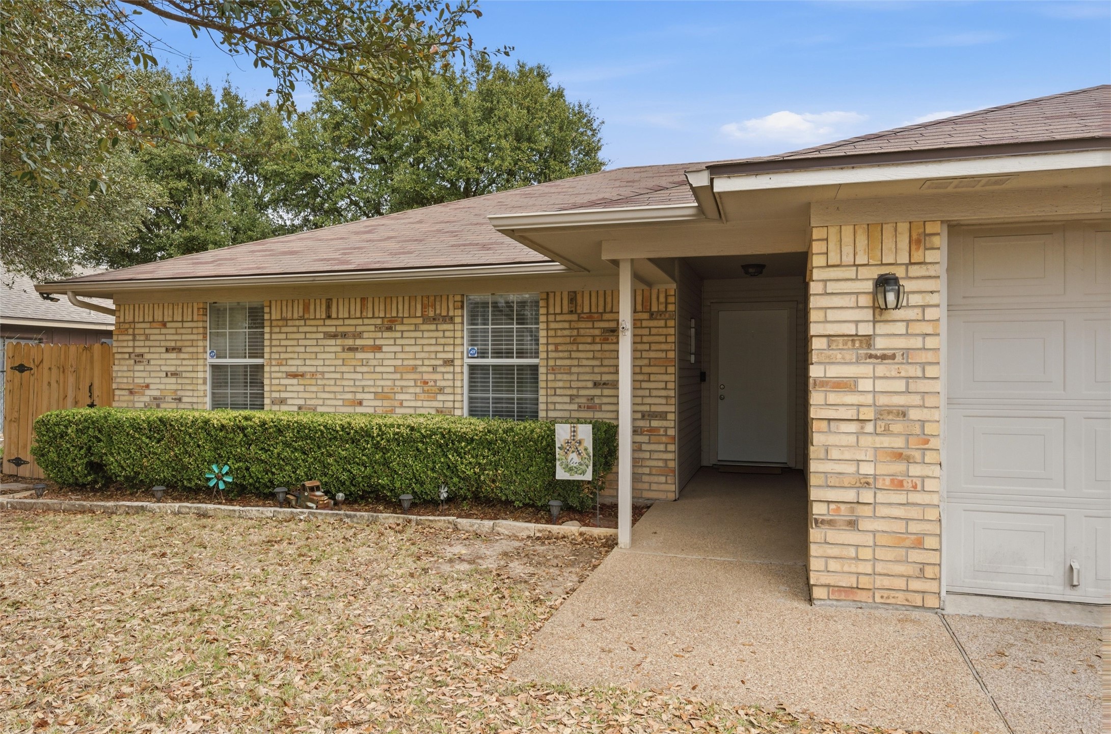 6605 Emerald Drive