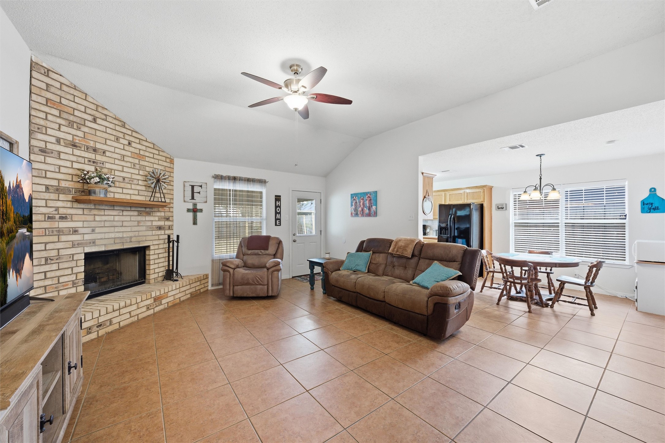 6605 Emerald Drive