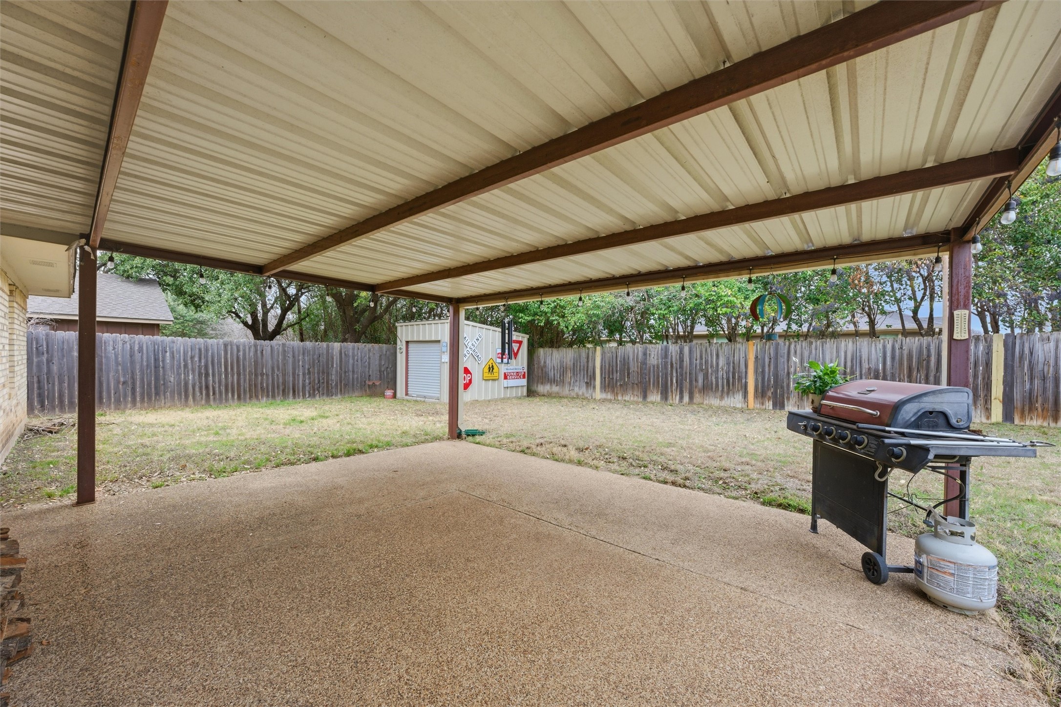 6605 Emerald Drive