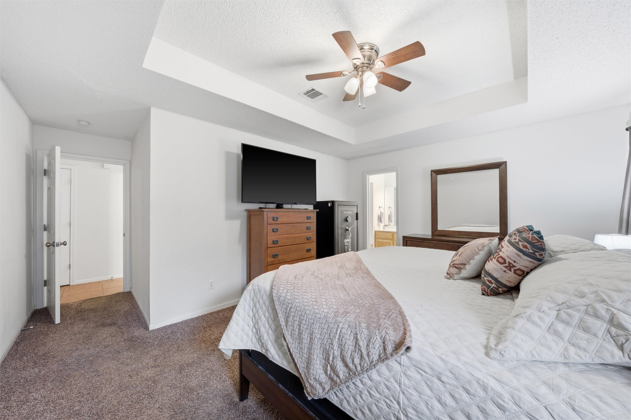 6605 Emerald Drive