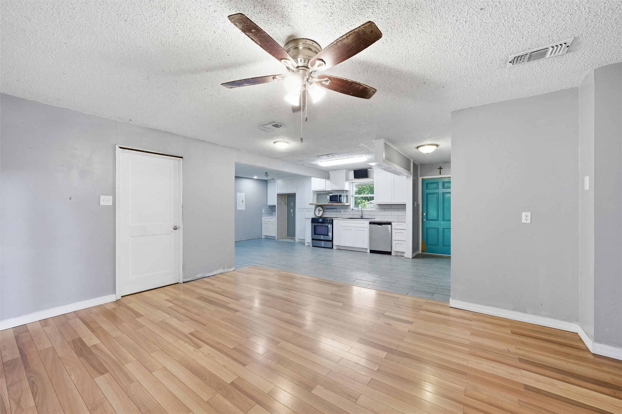 103 Mooney Avenue