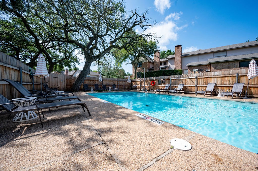 312 Tree Grove Circle