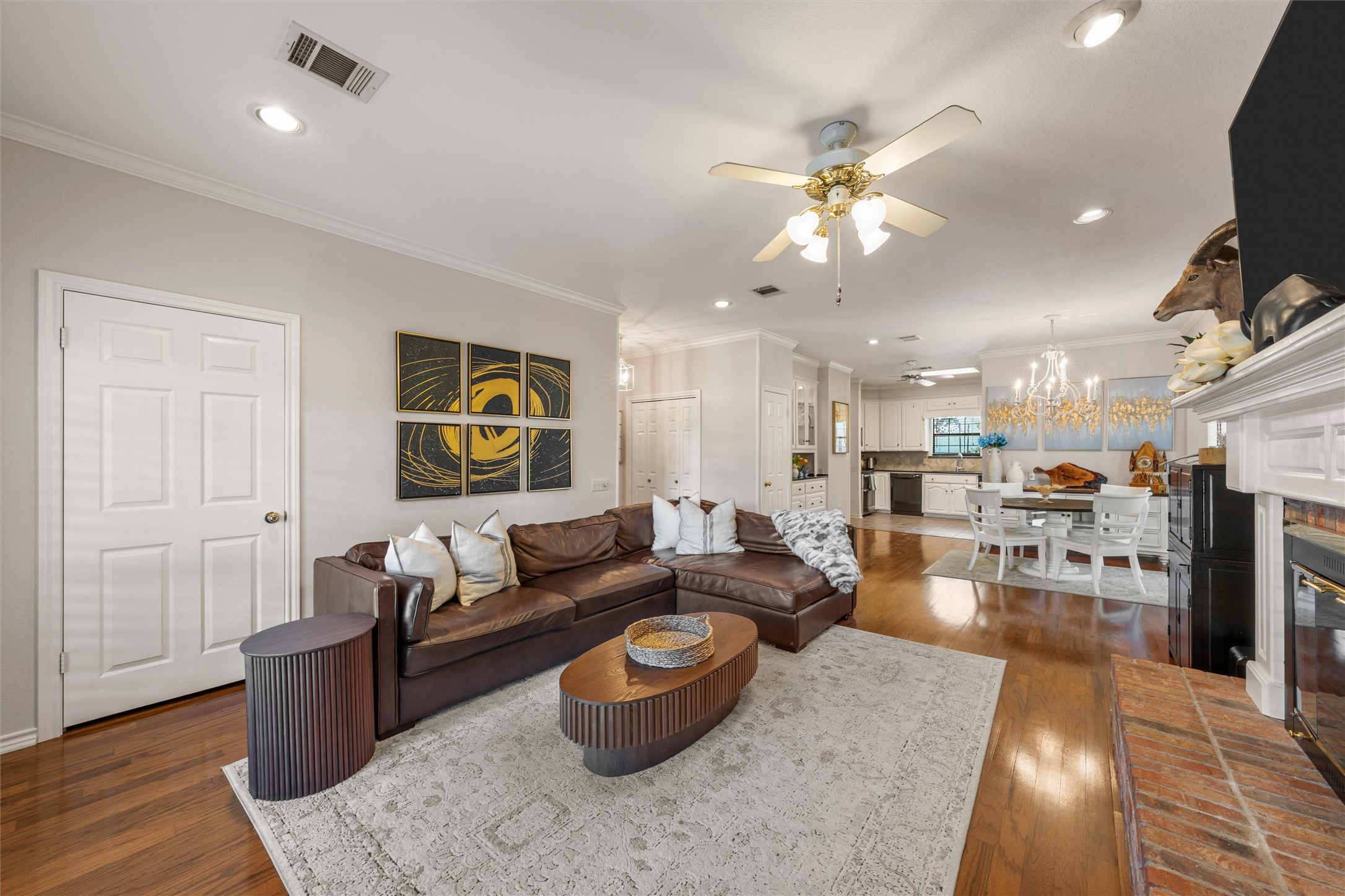 312 Tree Grove Circle