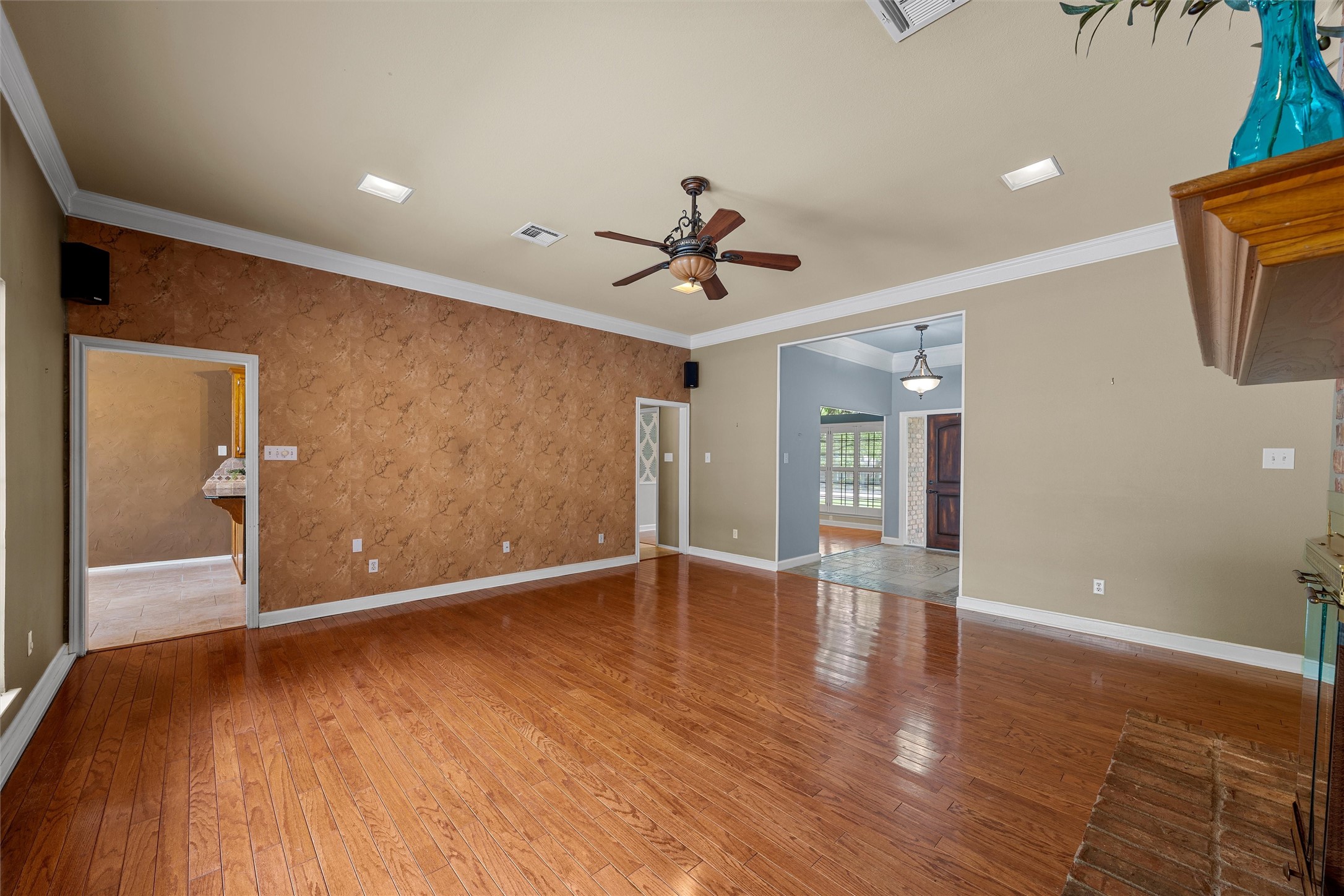 9406 Wildflower Drive