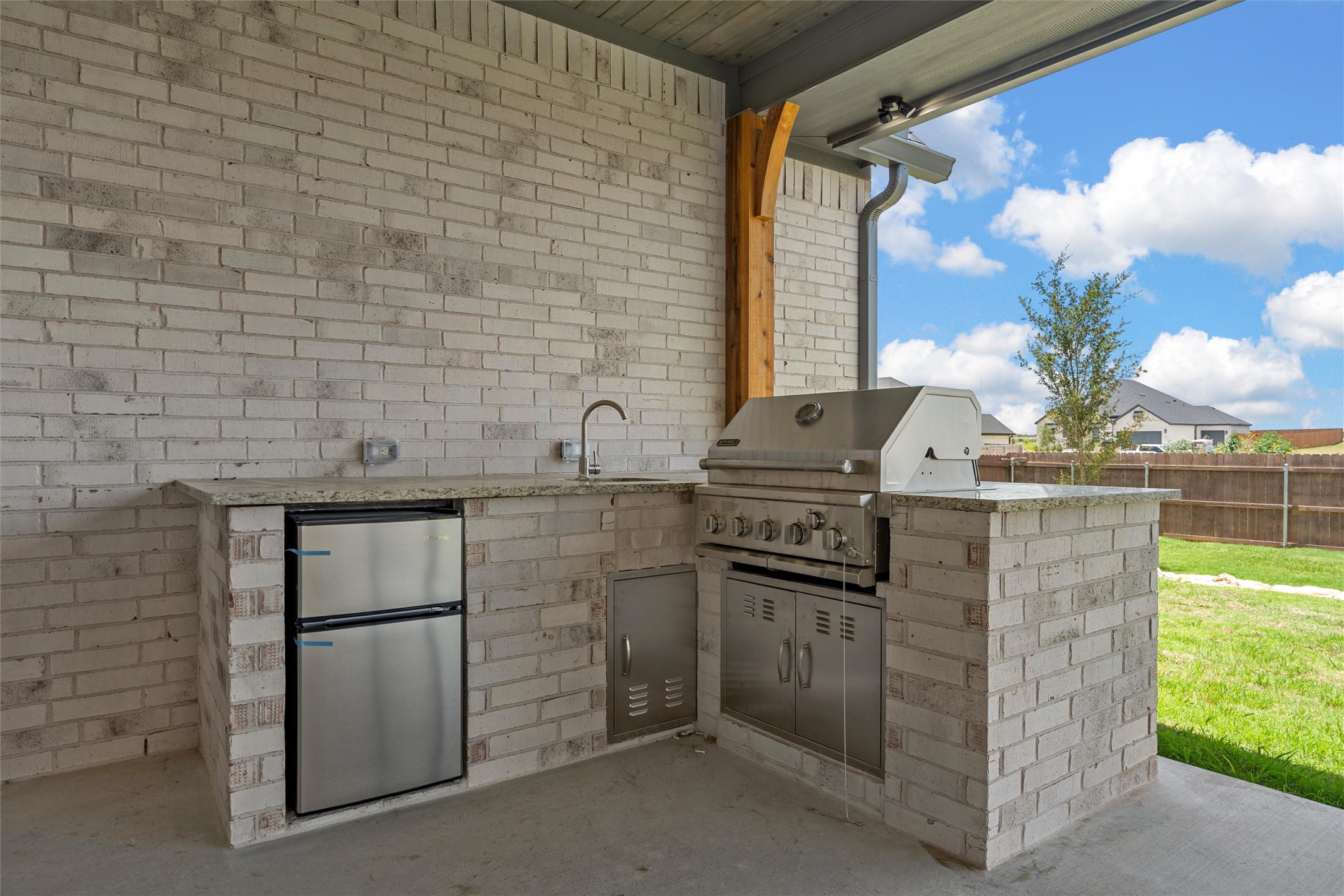 1333 Tahonta Drive