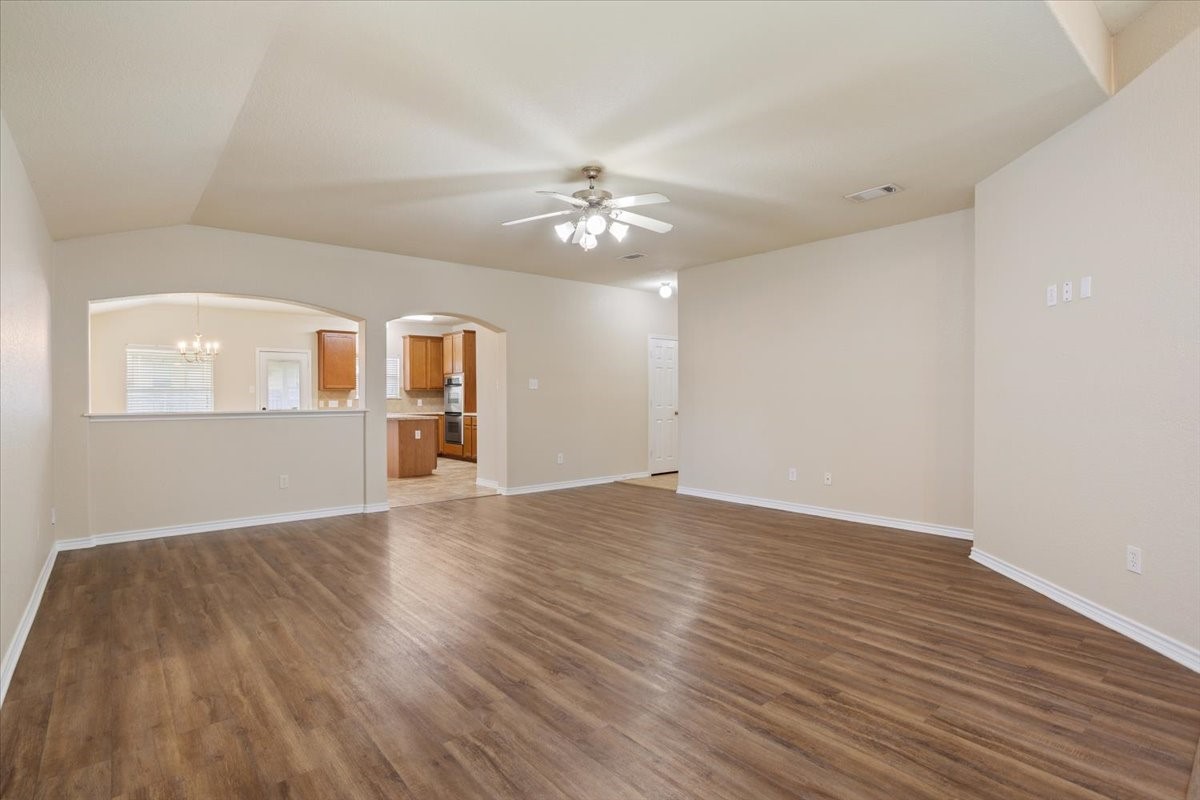6537 Mundo Drive