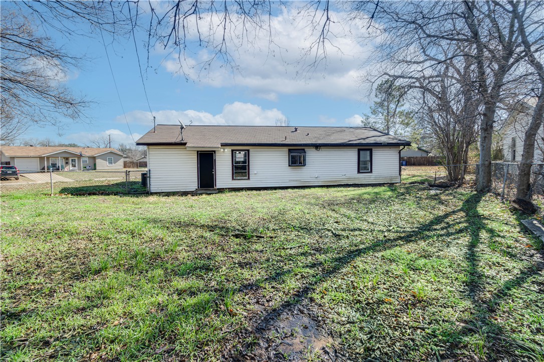 129 NE Cindy Lane