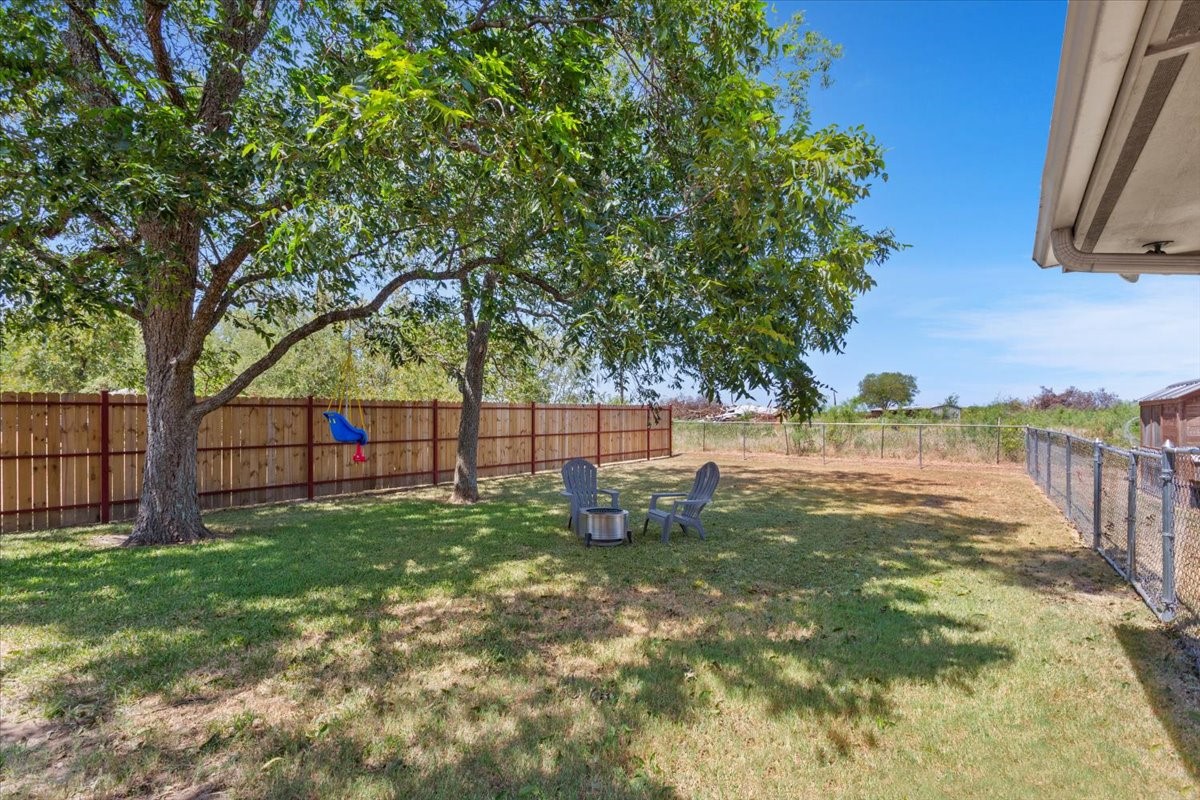 909 Mcclintic Drive