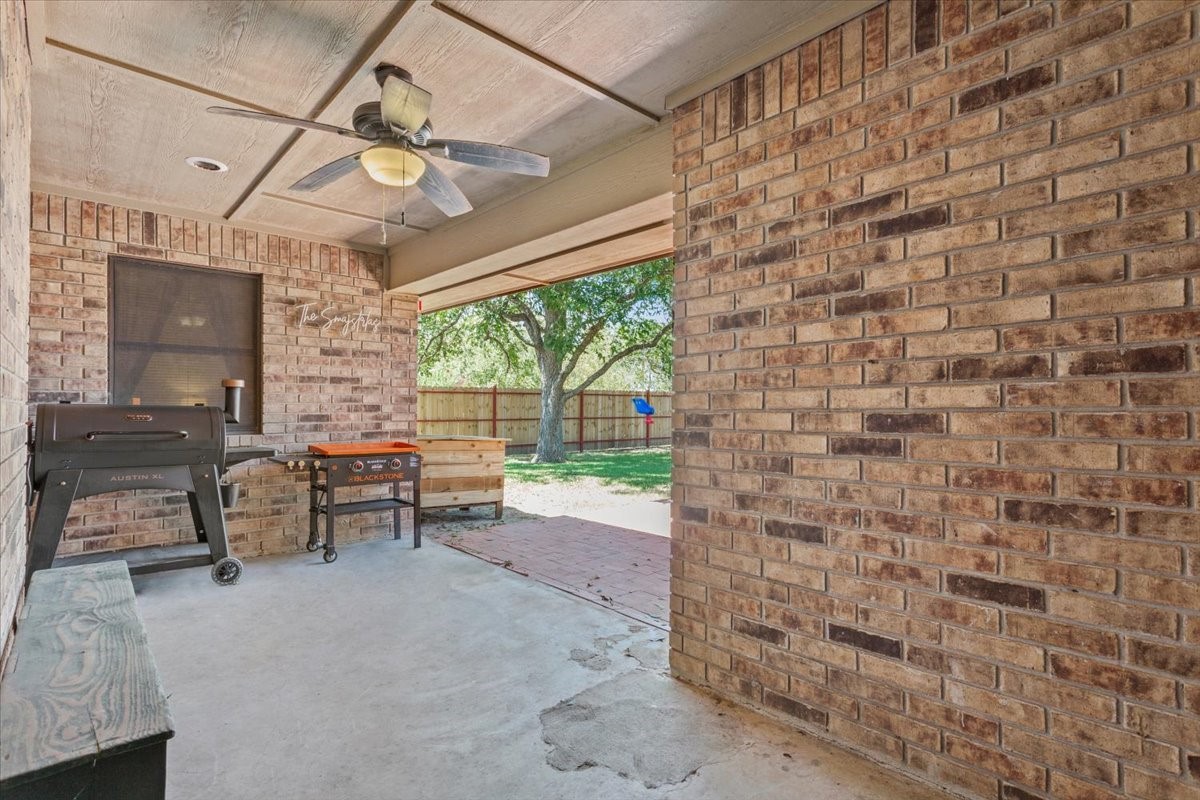909 Mcclintic Drive