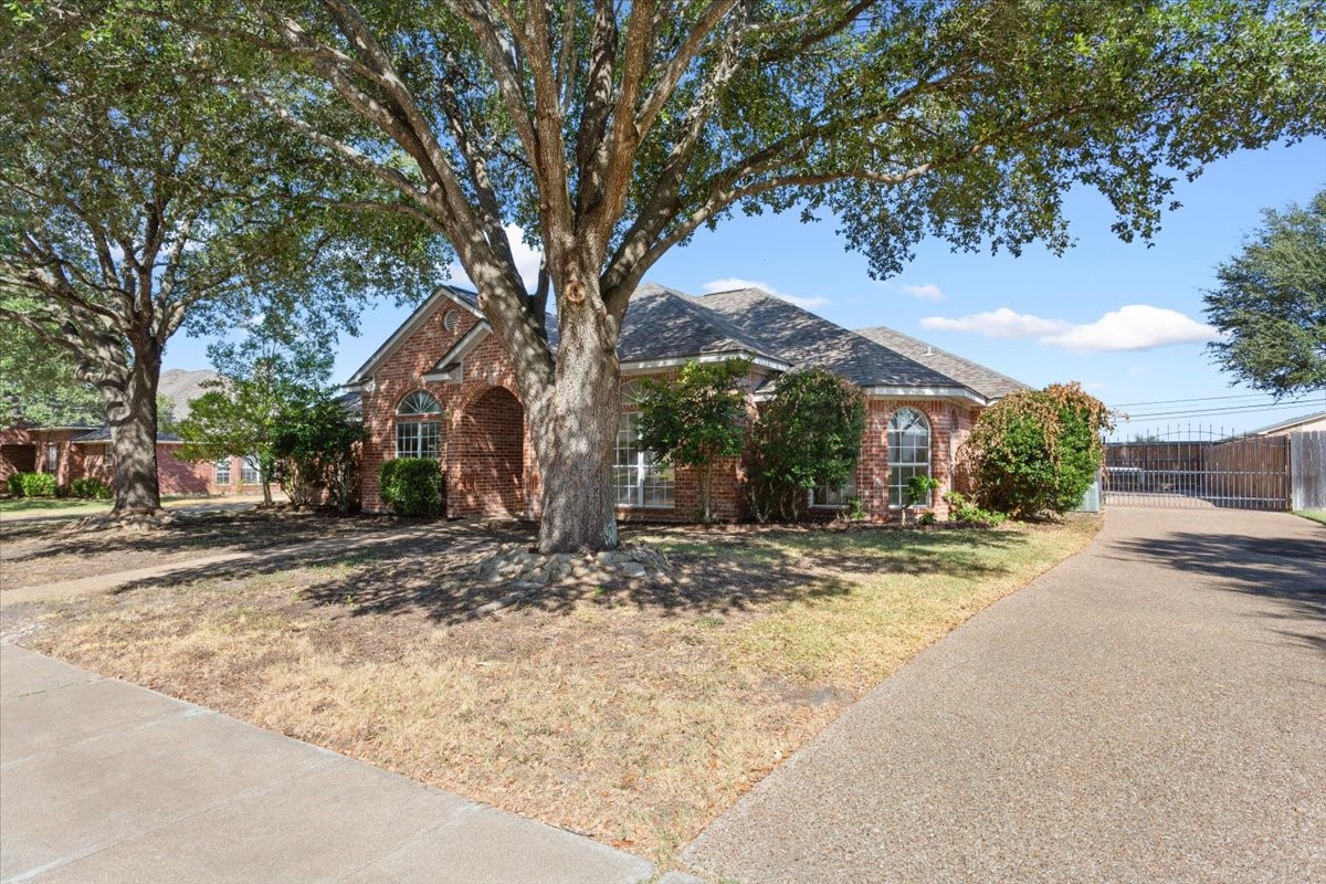 10005 Polo Park Circle