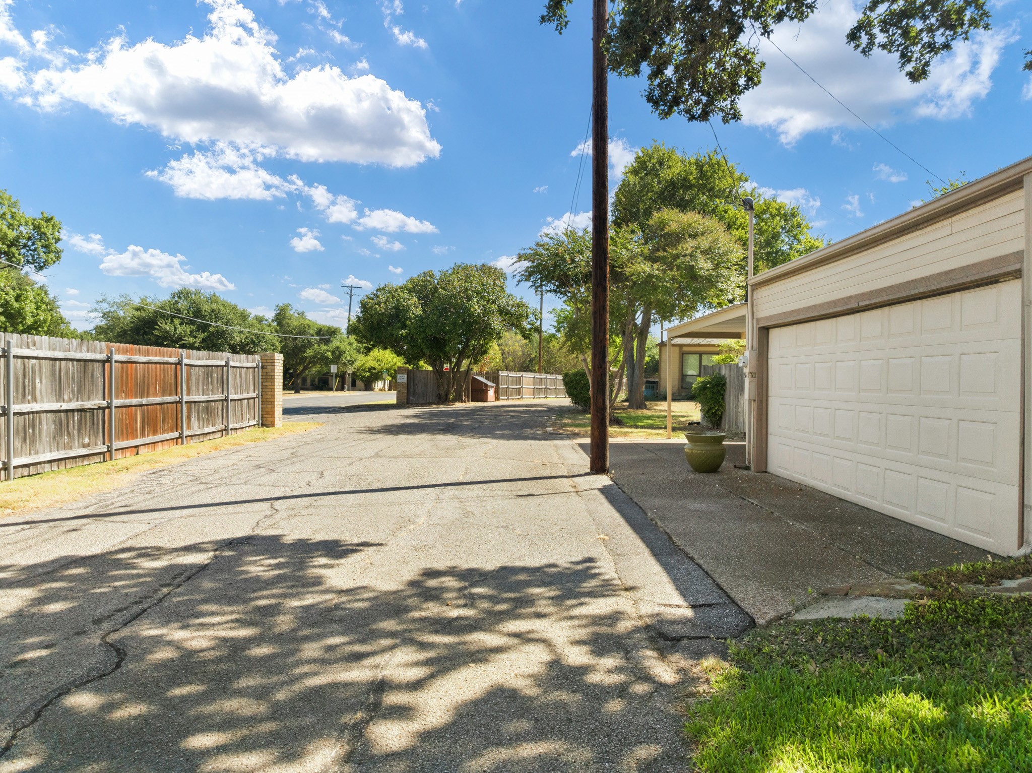 3311 Chimney Place Drive