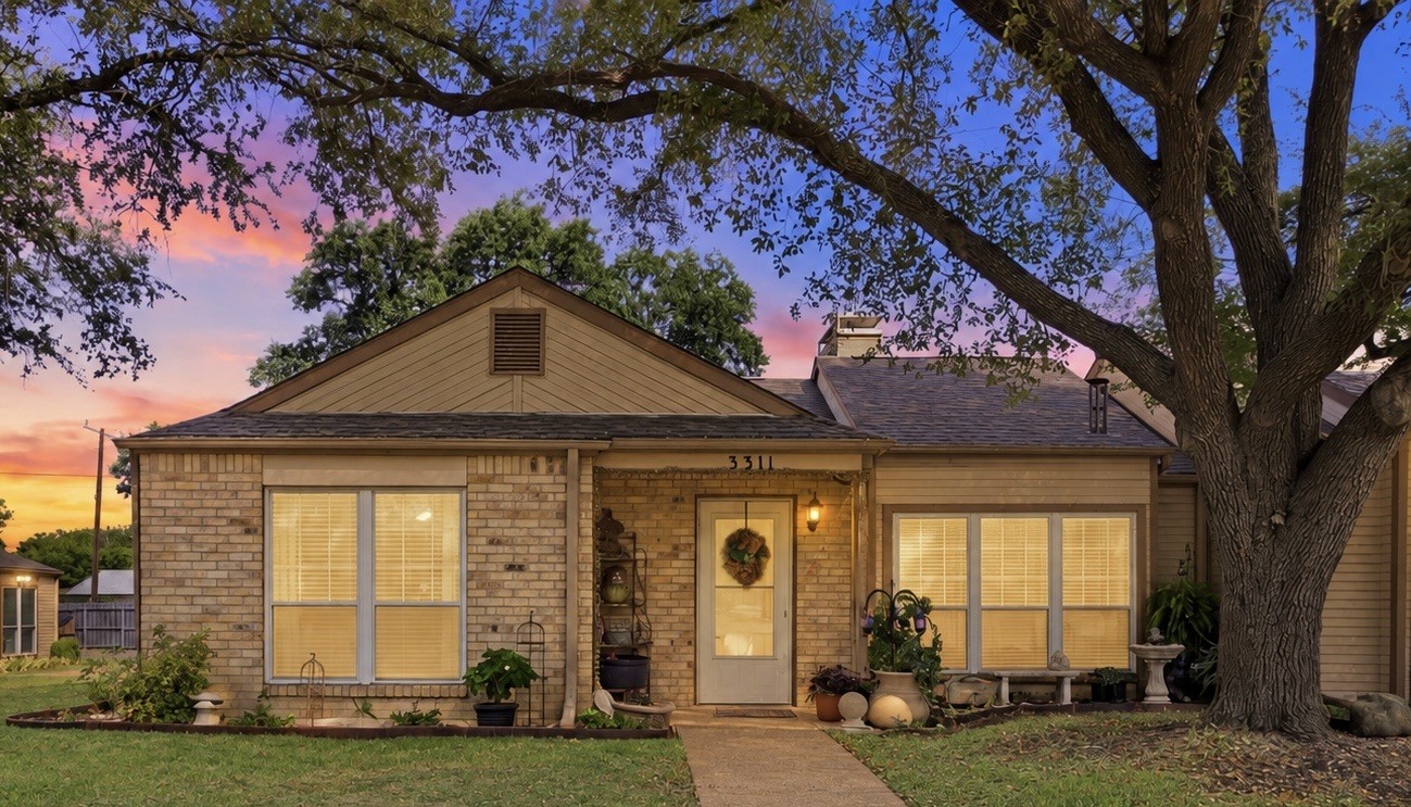 3311 Chimney Place Drive