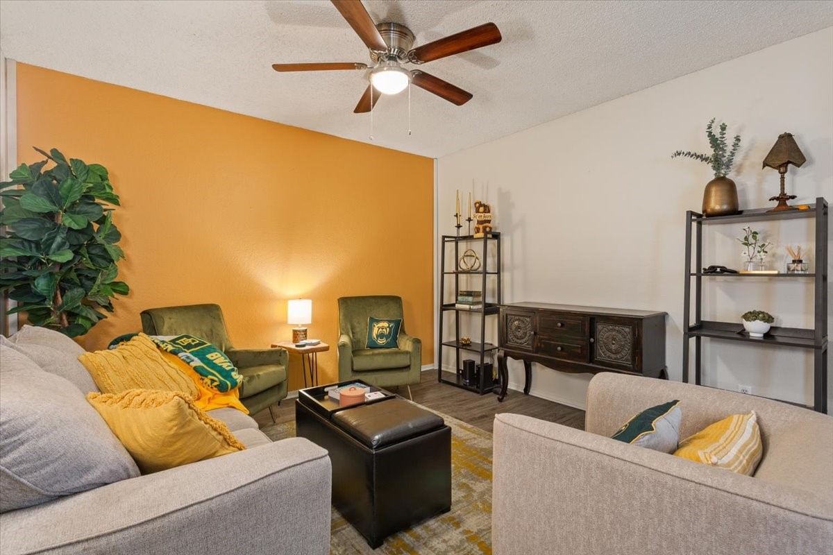 1214 Baylor Avenue 202