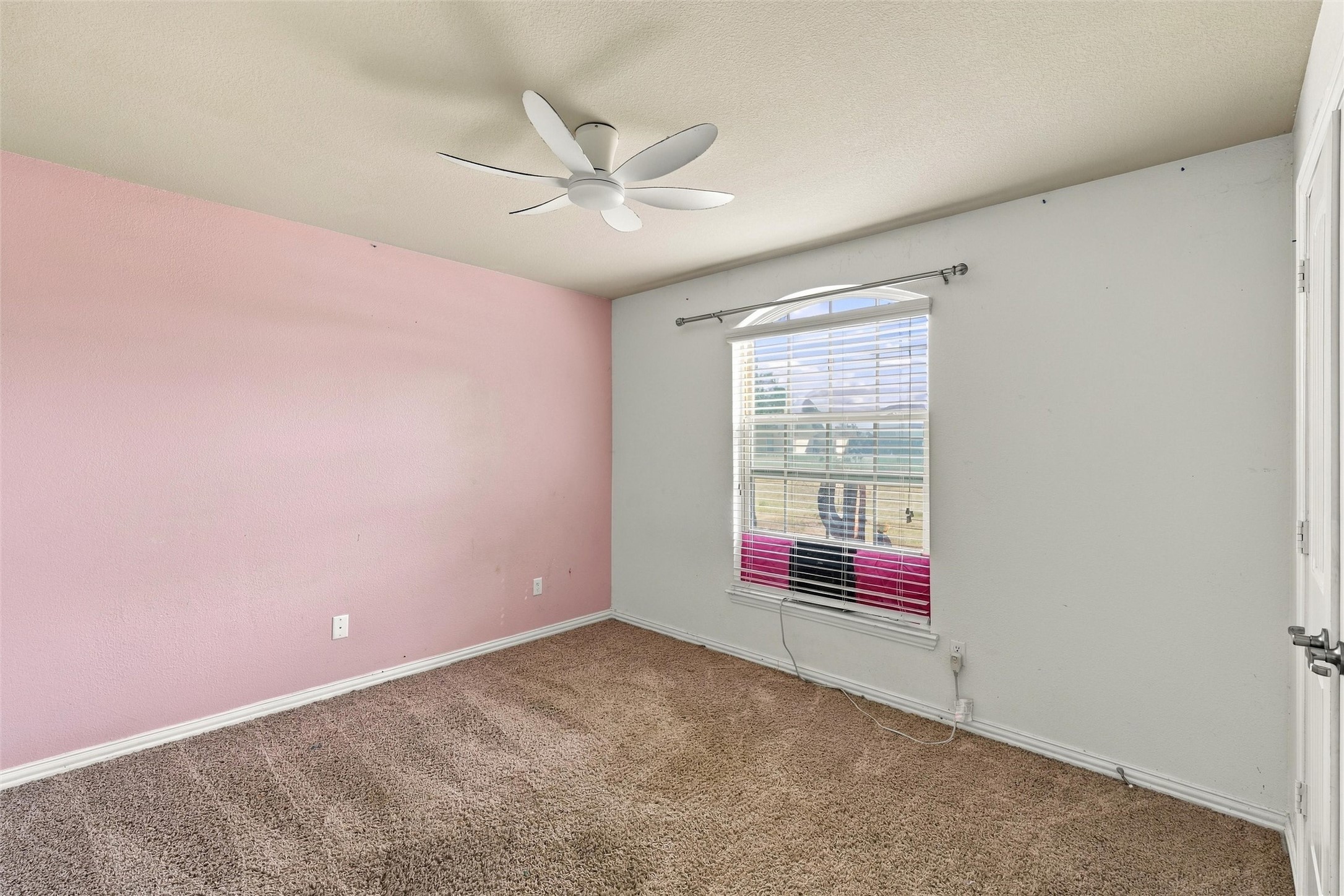 112 Oak Meadow Trail
