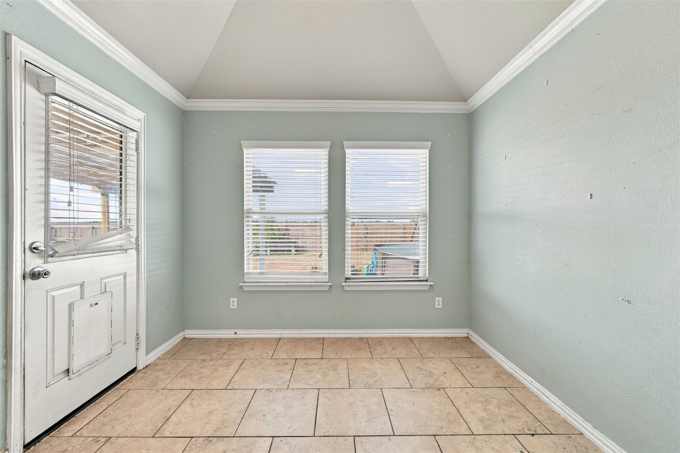 112 Oak Meadow Trail