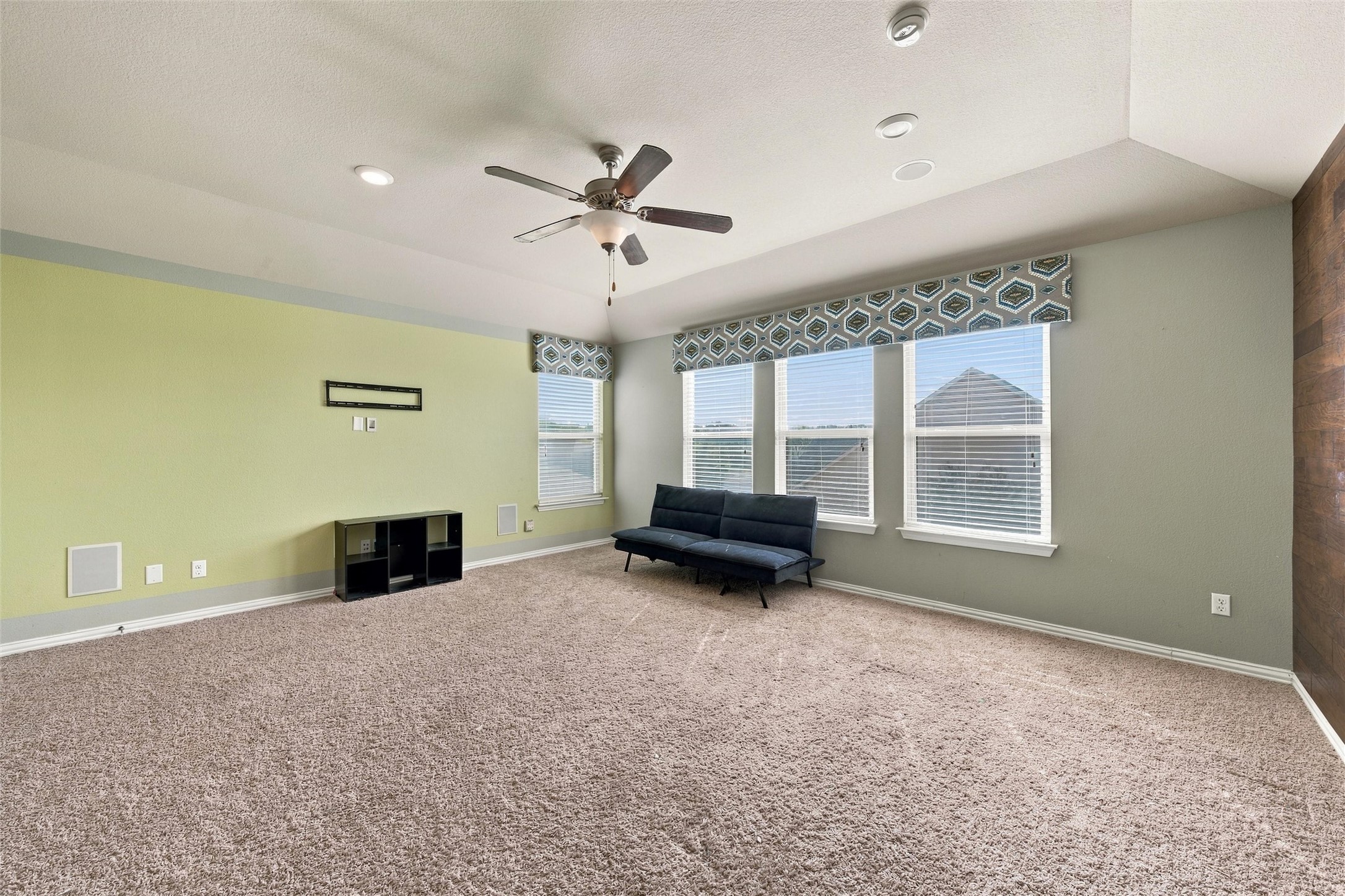112 Oak Meadow Trail