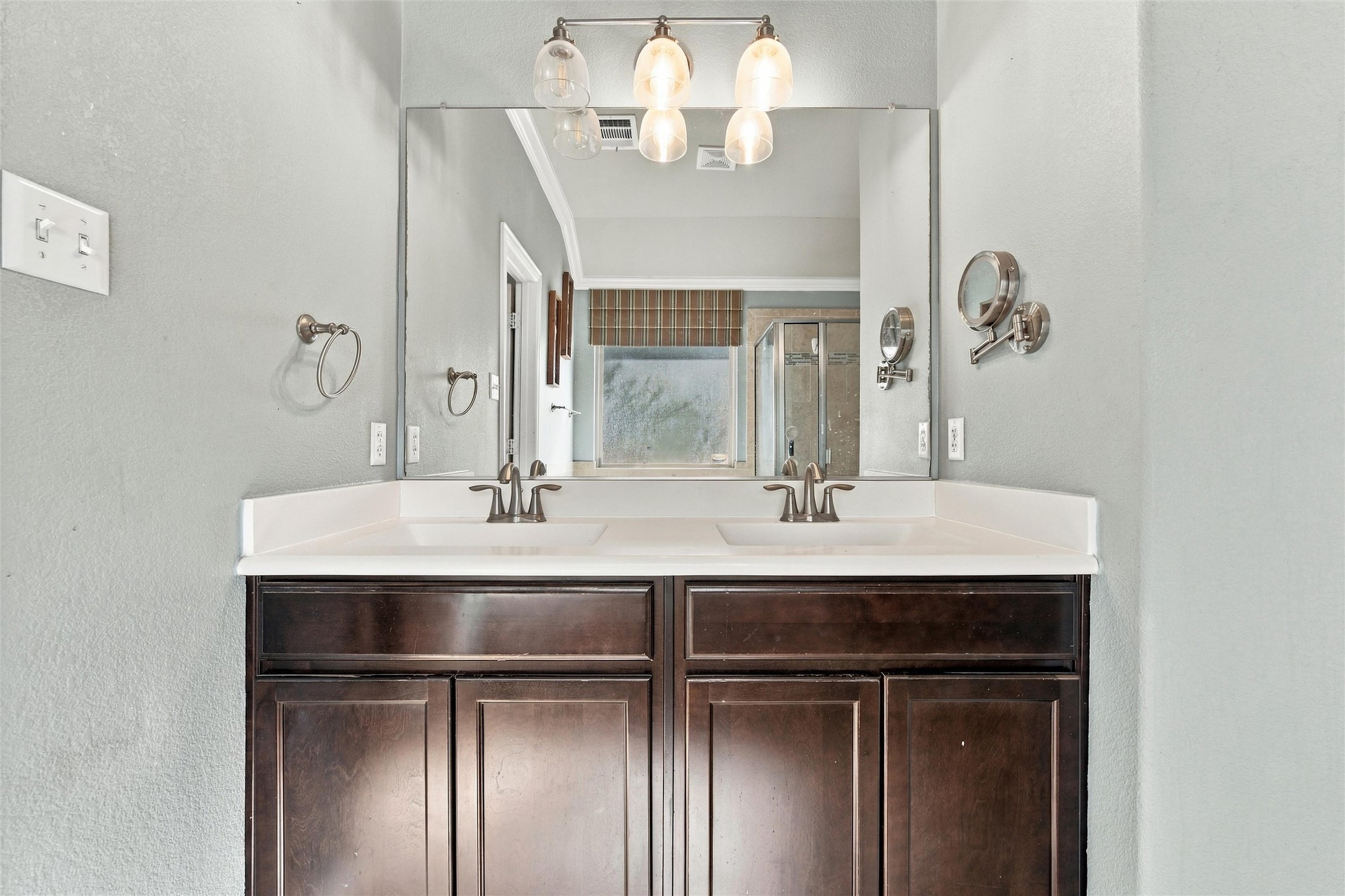 112 Oak Meadow Trail