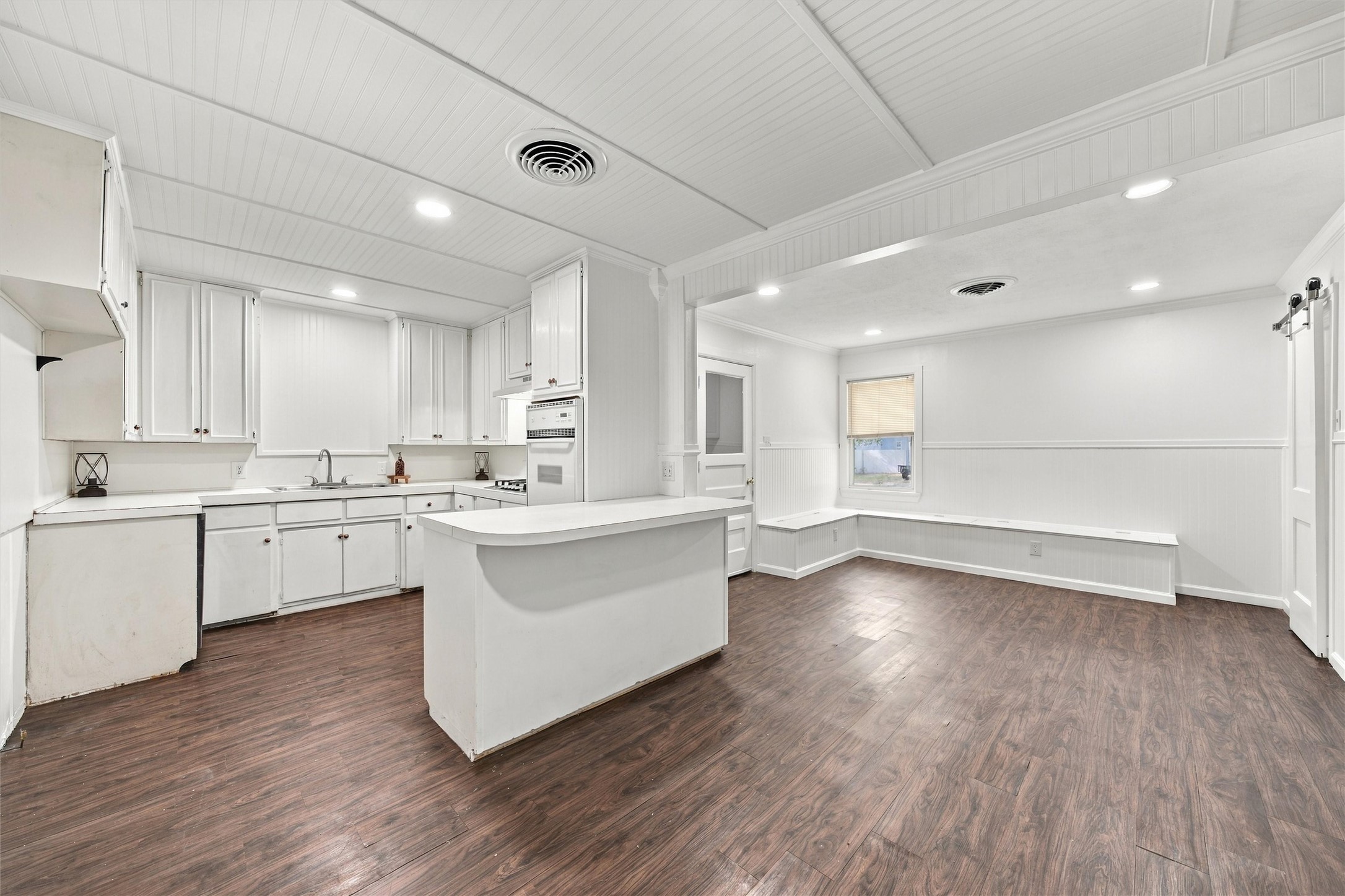 732 Guthrie Drive