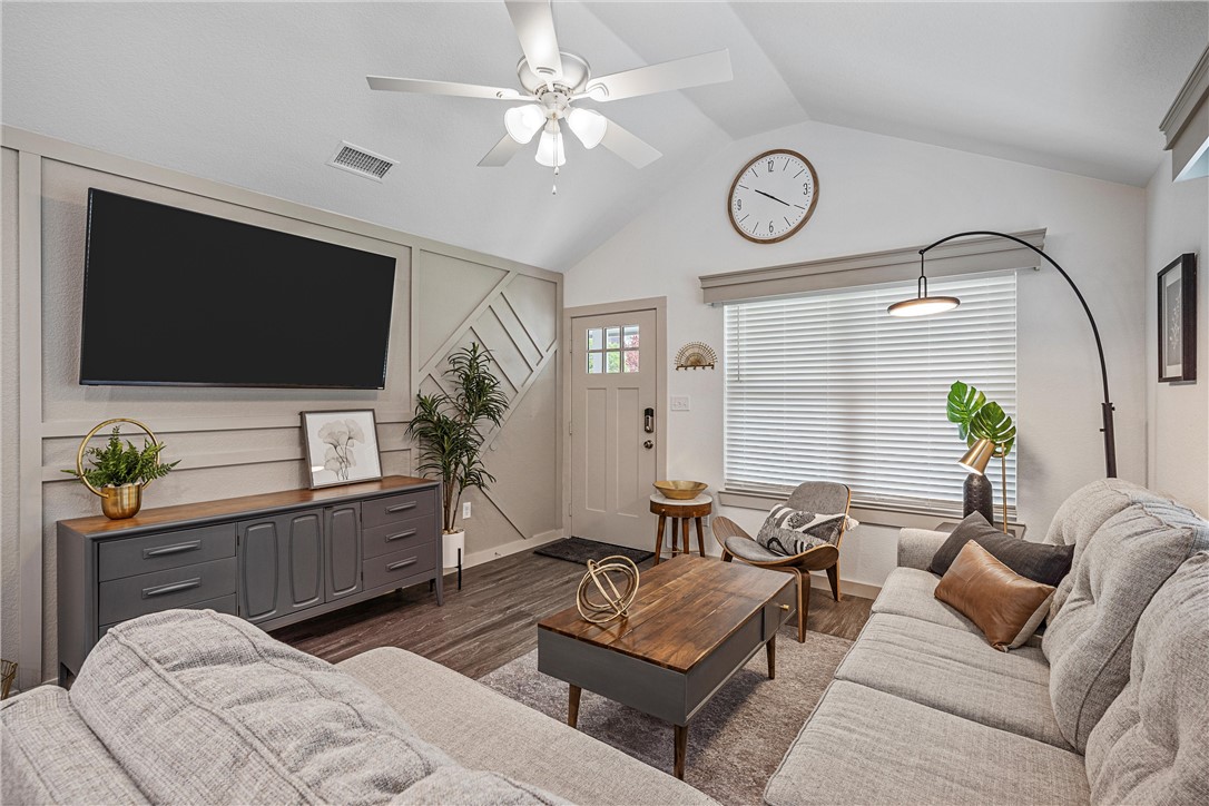 1901 Algonquin Street