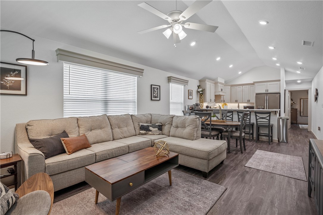 1901 Algonquin Street