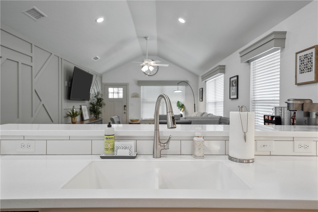 1901 Algonquin Street