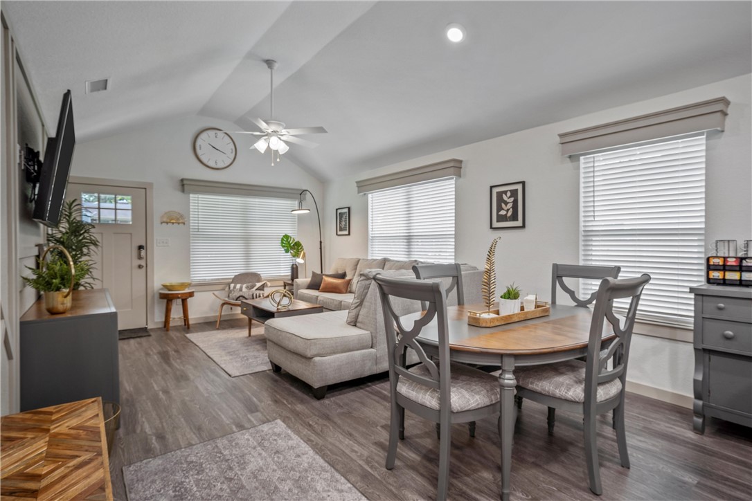 1901 Algonquin Street