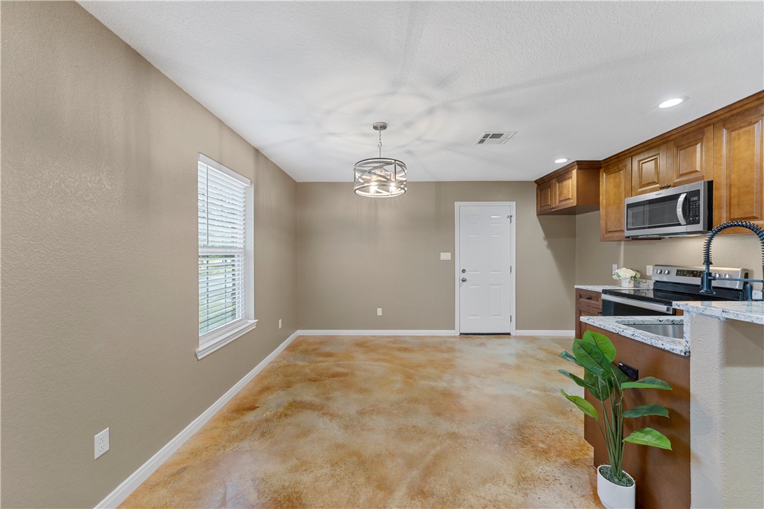 1108 N 9th Street