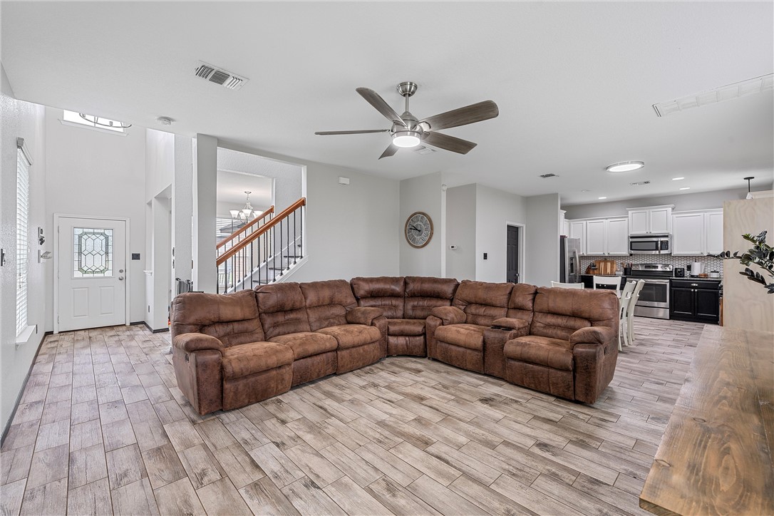 10252 Peony Lane