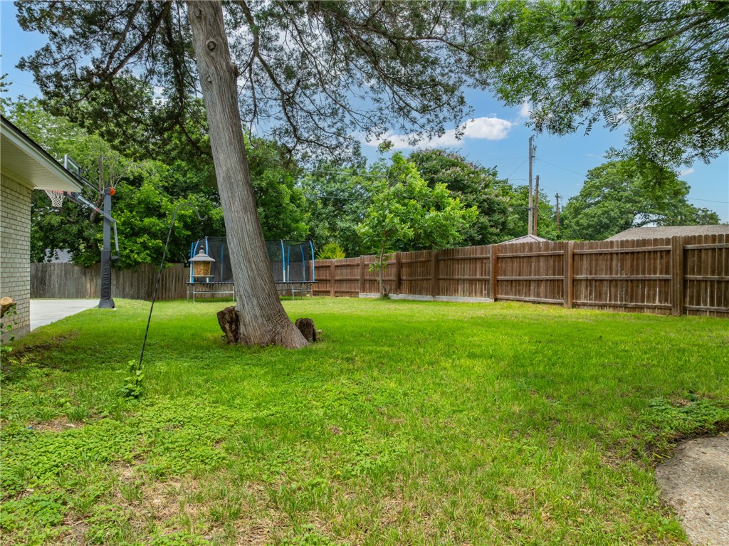 1116 Knotty Oaks Drive