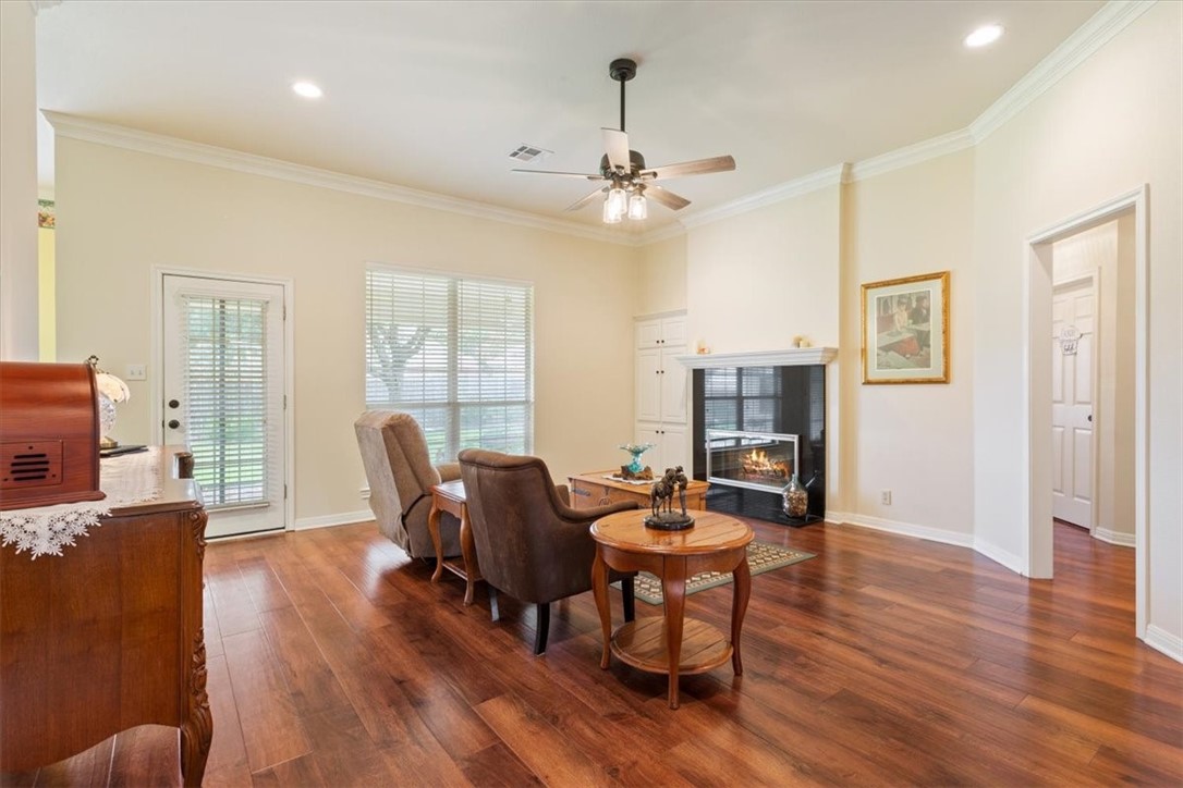 1205 Steamboat Drive