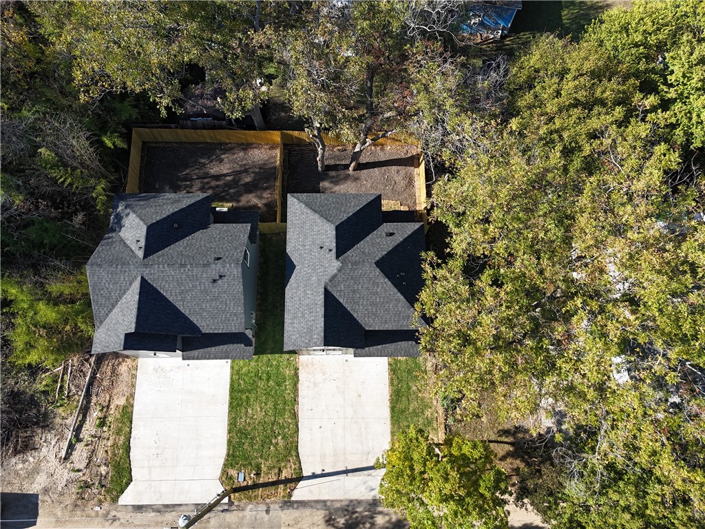 2311 Mistletoe Avenue