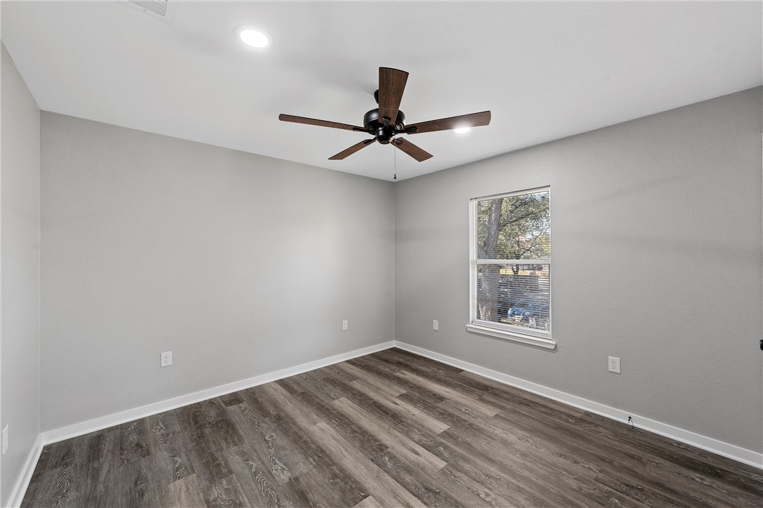 2311 Mistletoe Avenue