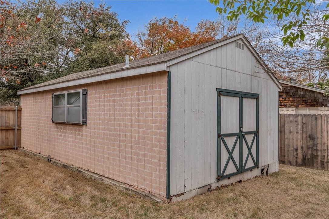 2217 Carolinda Drive