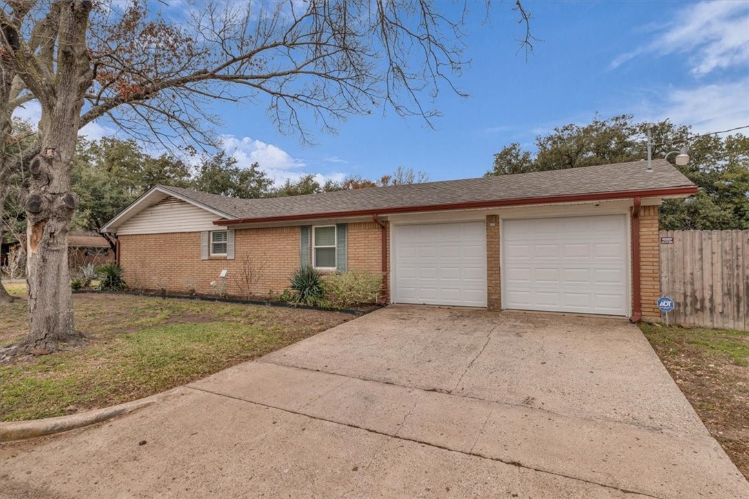 2217 Carolinda Drive