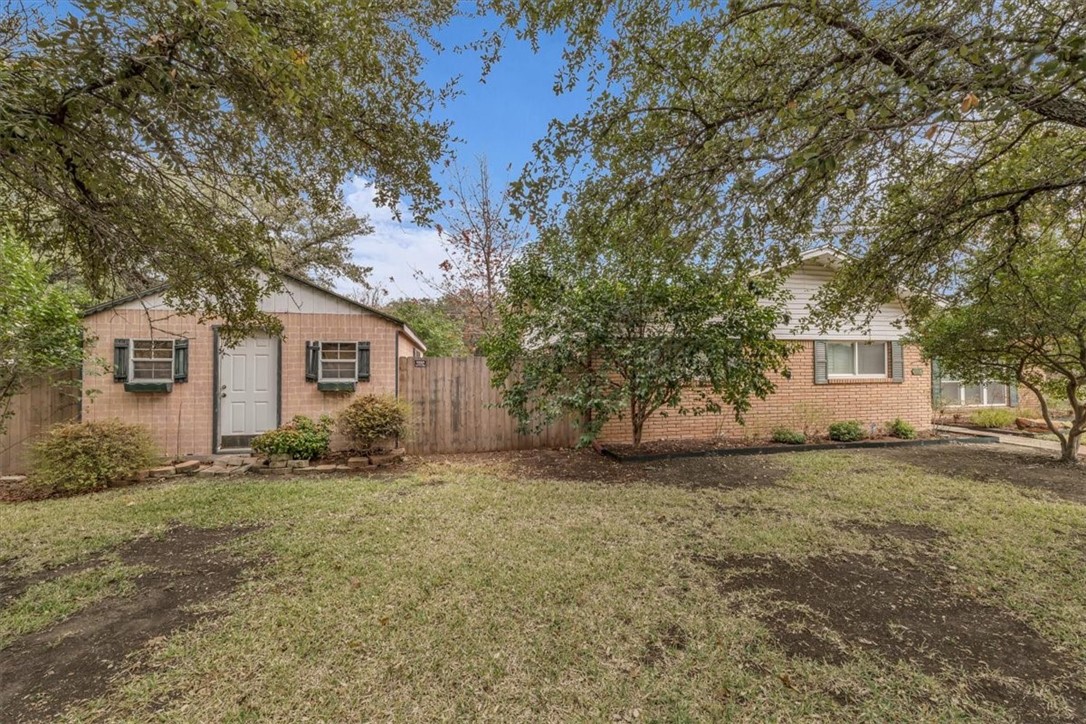 2217 Carolinda Drive