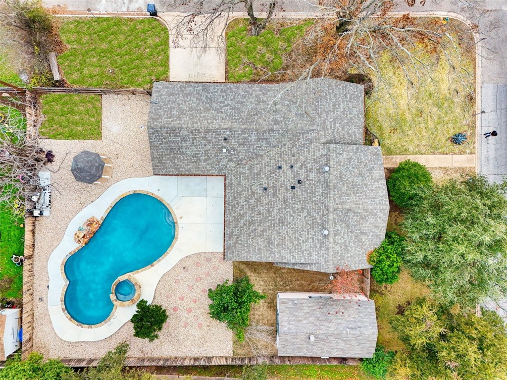 2217 Carolinda Drive
