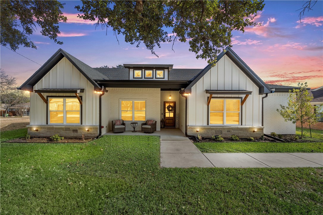 1408 Jane Lane