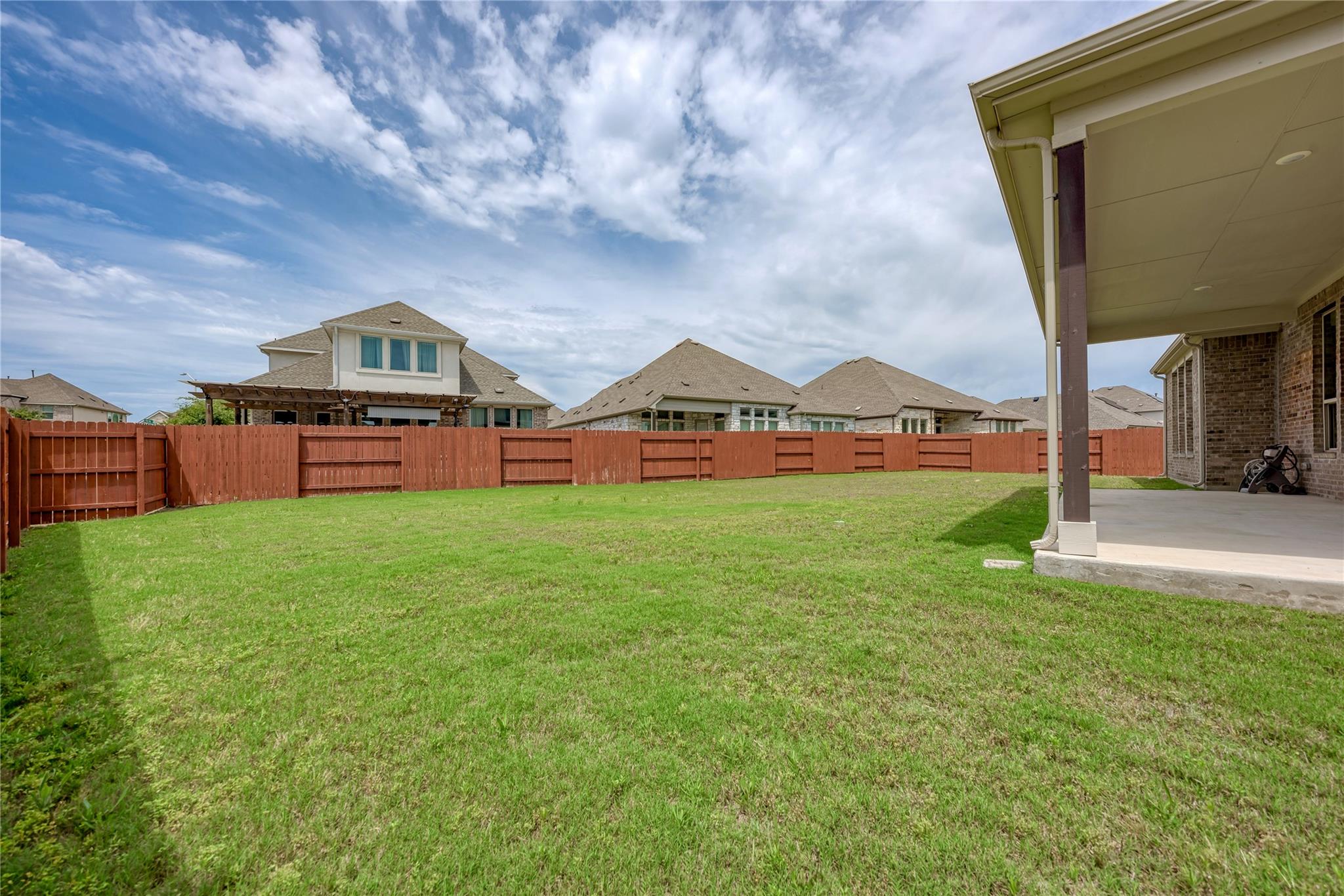 709 Critty LN