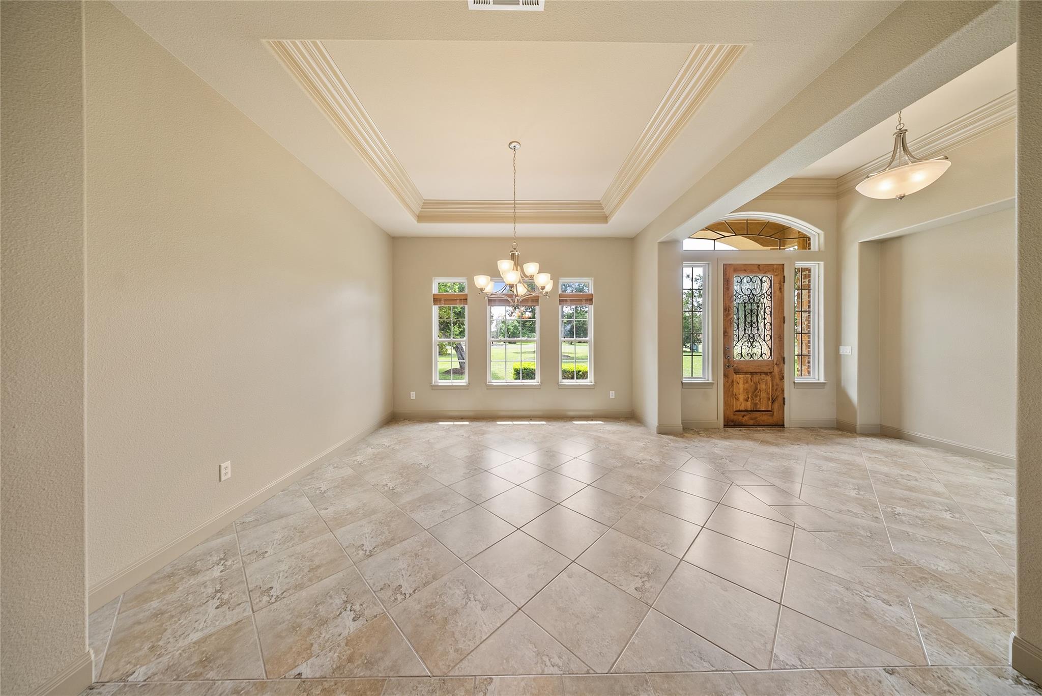 175 Whitney Woods CIR