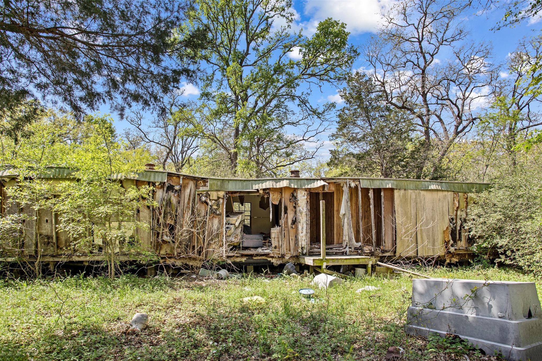 1156 Deerwood DR