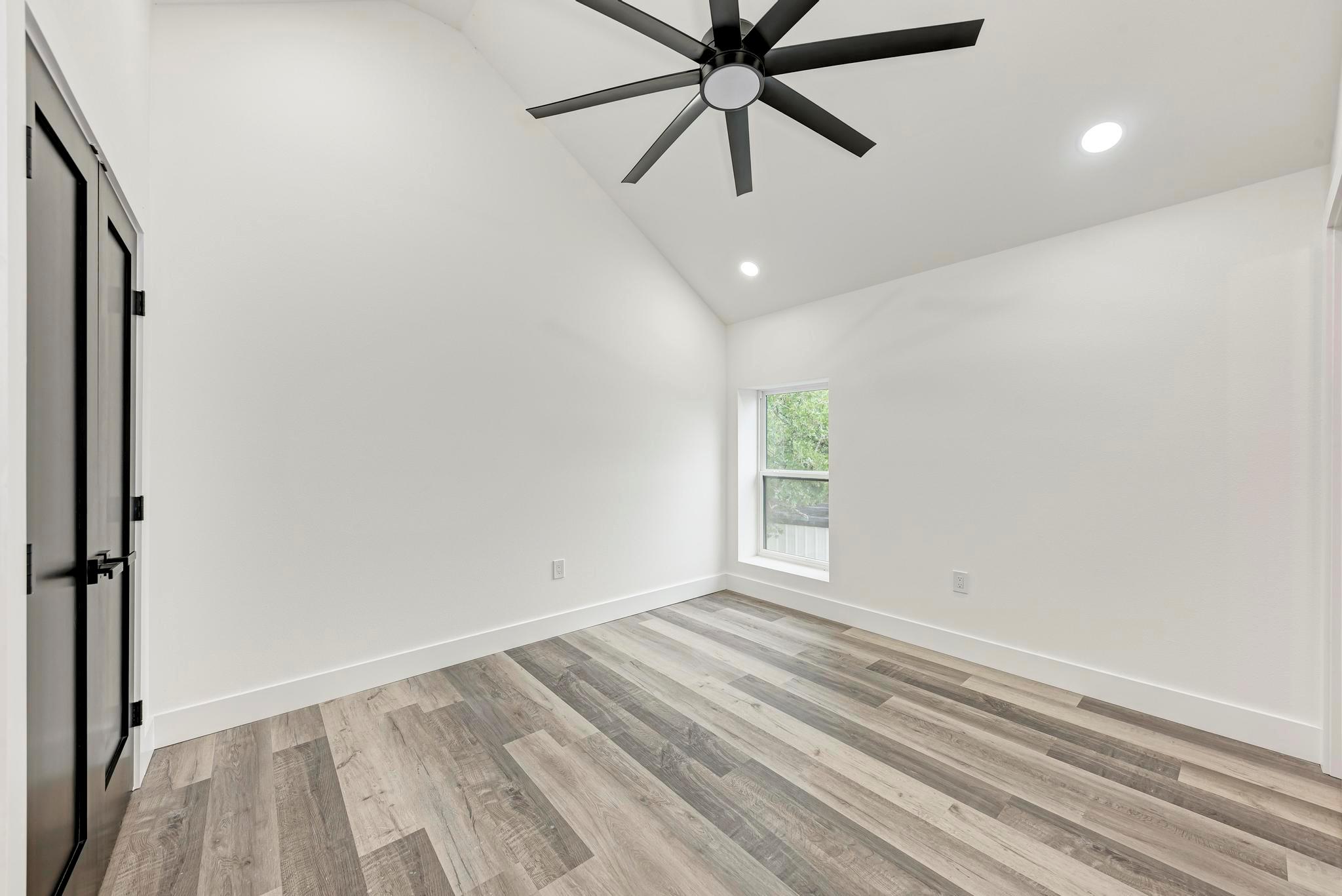 4190 W FM 243