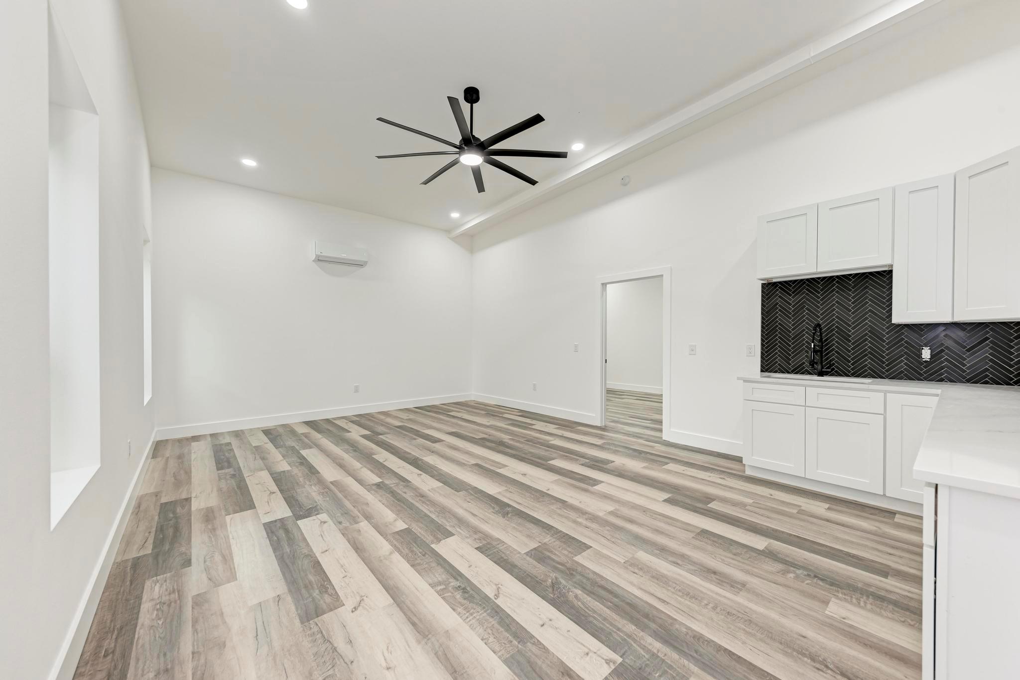 4190 W FM 243