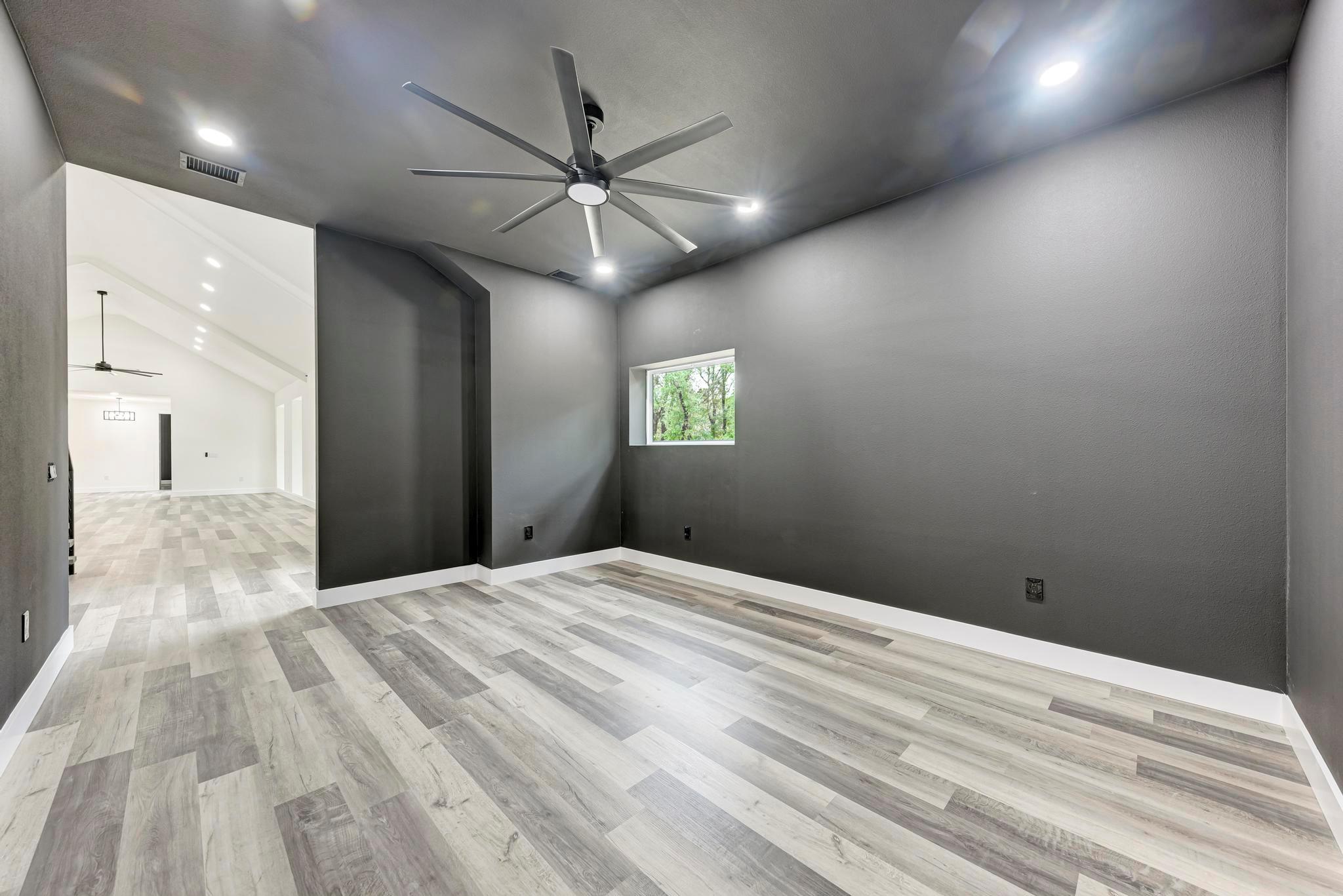 4190 W FM 243