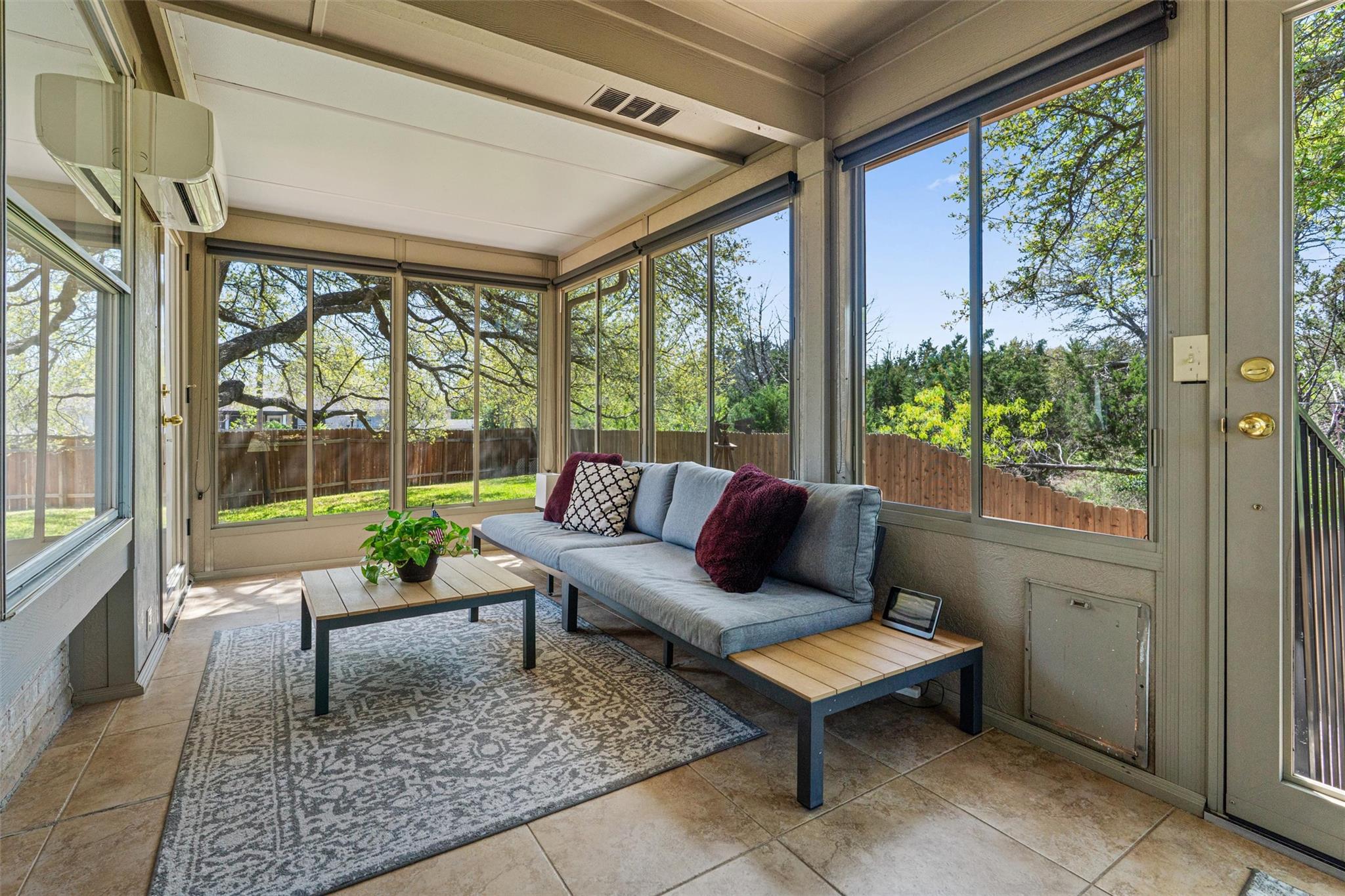 4101 Natural Bridge CT